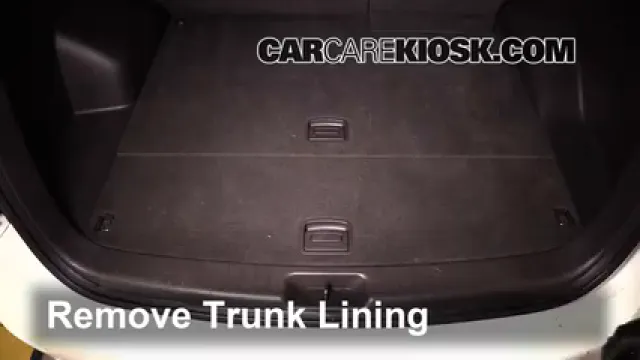 2011 Hyundai Santa Fe GLS 2.4L 4 Cyl. Monter sur cric Utiliser le cric pour lever la voiture